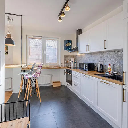 Apartment Rentplanet - Apartament Wyszynskiego 43 Wroclaw